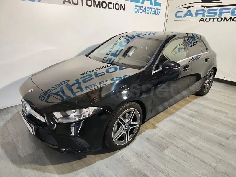 Usado Mercedes A200 163 CV (119 kW) 2018 Negro Berlina