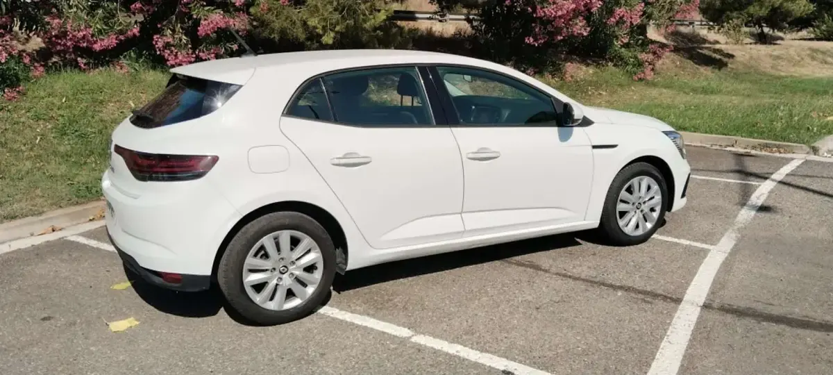Usado Renault Mégane II Equilibre 140 CV (102 kW) 2023 Blanco Berlina