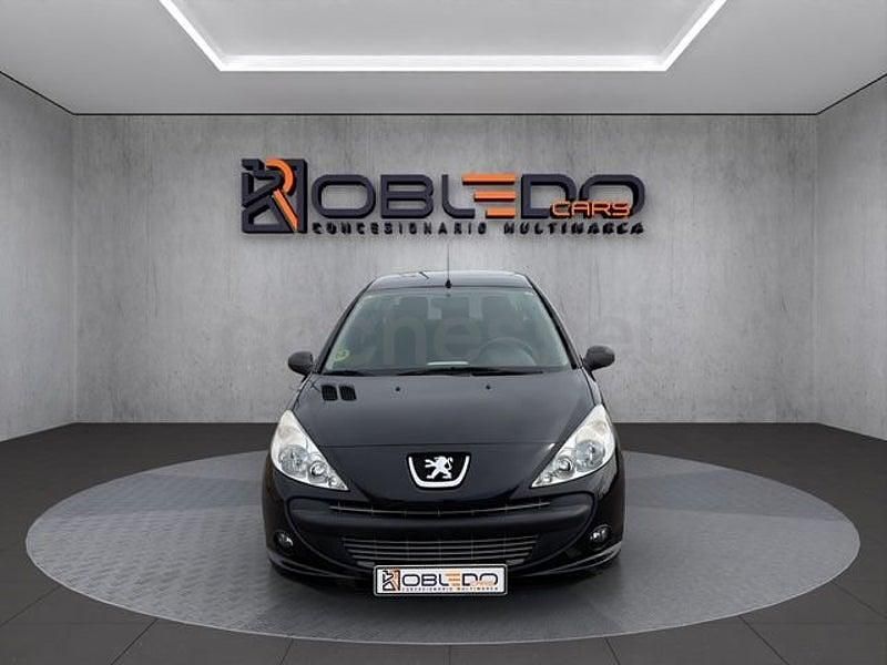 Usado Peugeot 206+ 70 CV (51 kW) 2012 Negro Utilitario