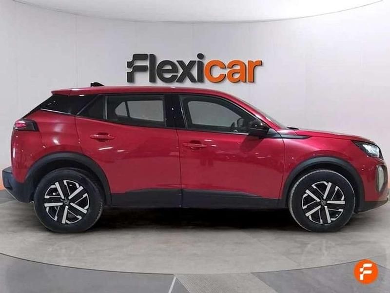 Usado Peugeot 2008 Active 101 CV (74 kW) 2023 Rojo SUV