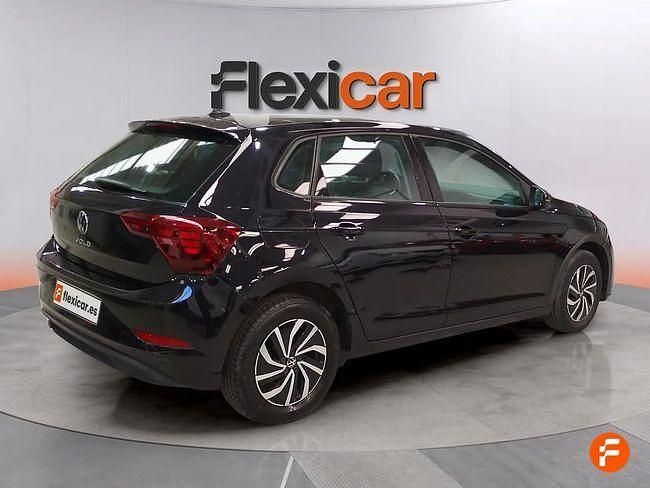 Usado VW Polo Life 110 CV (80 kW) 2022 Negro Utilitario