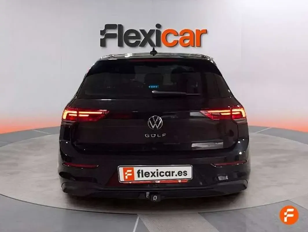Usado VW Golf VII Advance 150 CV (110 kW) 2020 Negro Utilitario