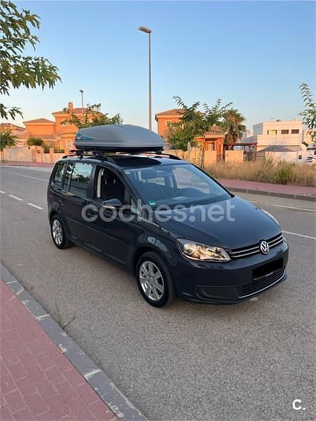 Gris / plata Usado 2014 VW Touran Advance Monovolumen | 10.500 € (Precio justo) - Imagen 1/4