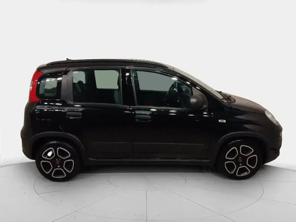 Usado Fiat Panda City Life 71 HP (52 kW) 2022 Preto Citadino