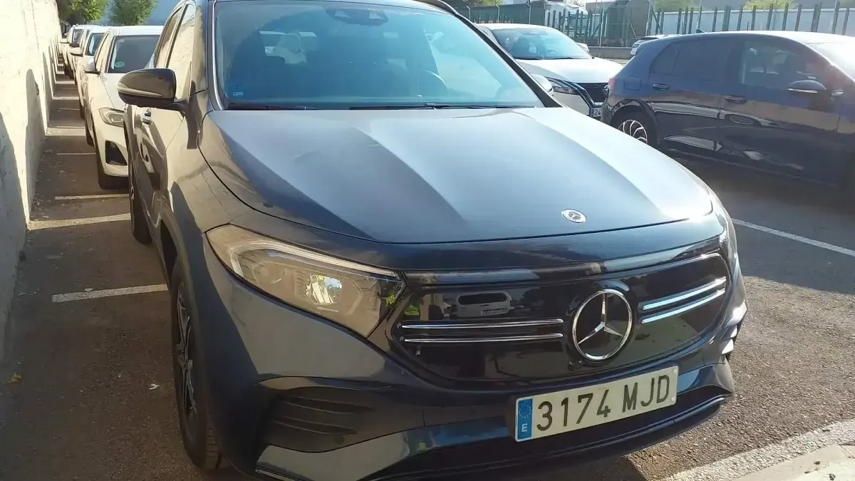 Usado Mercedes EQA350 214 kW (292 CV) 2023 Azul SUV
