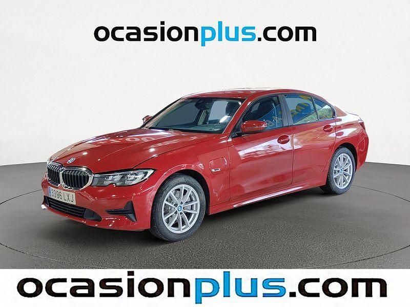 Rojo Usado 2022 BMW 320 Berlina | 23.023 € - Imagen 1/4