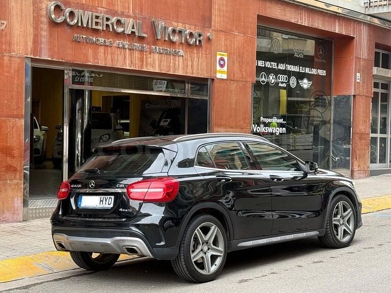Usado Mercedes GLA220 AMG line 170 CV (125 kW) 2014 Negro SUV