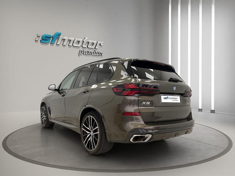 Usado BMW X5 Comfort Edition 489 CV (359 kW) 2024 Marrón metalizado SUV