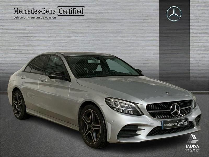 Usado Mercedes C200 Avantgarde 160 CV (117 kW) 2020 Gris / plata Berlina