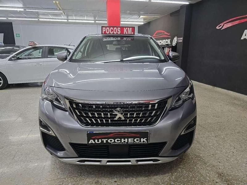 Usado Peugeot 3008 Allure 131 CV (96 kW) 2019 Gris SUV