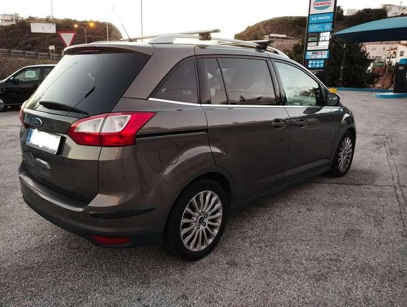 Usado Ford Grand C-Max Titanium 140 CV (102 kW) 2013 Gris Monovolumen