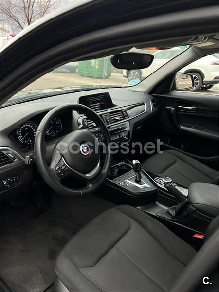 Usado BMW 118 Comfort Edition 136 CV (100 kW) 2018 Negro Utilitario