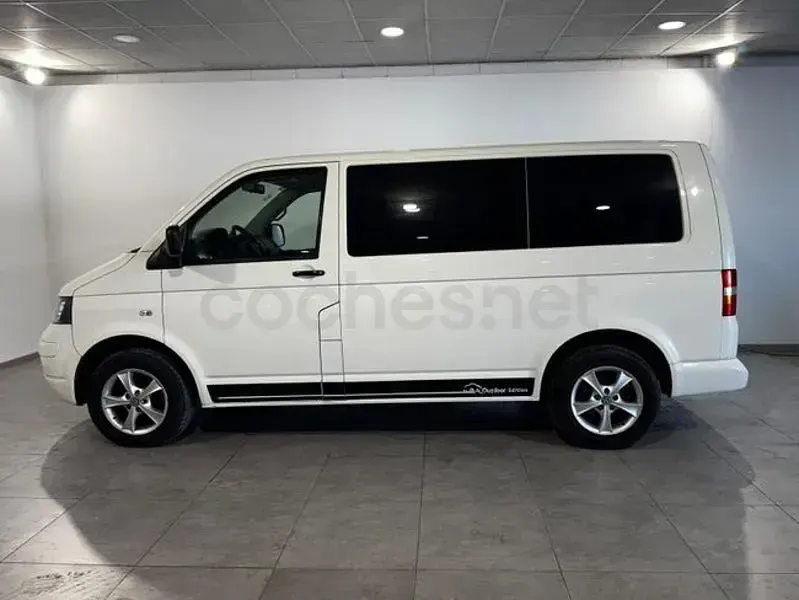 Usado VW Caravelle Comfortline 140 CV (102 kW) 2010 Blanco Van