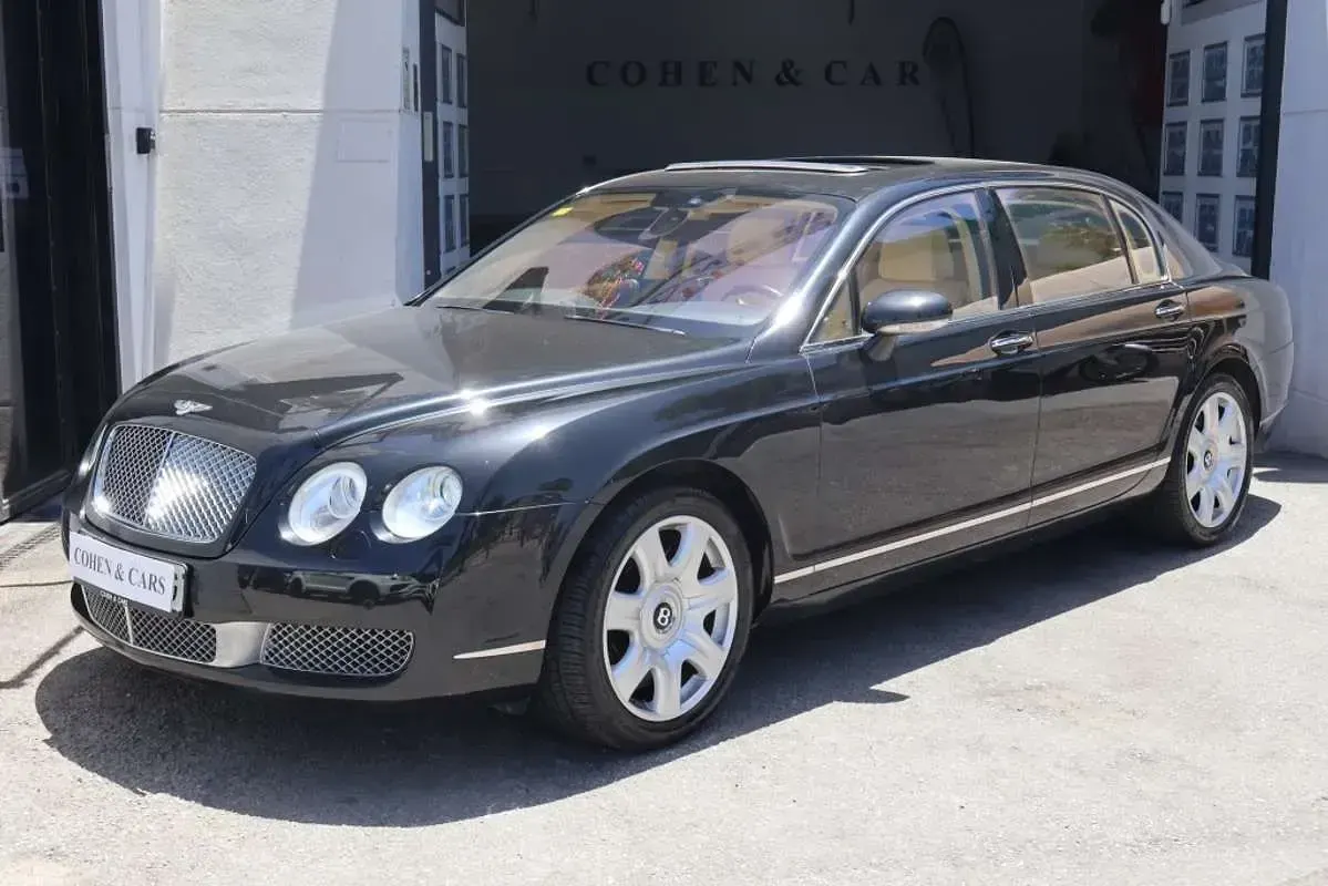 Usado Bentley Continental Flying Spur 559 CV (411 kW) 2006 Negro Berlina