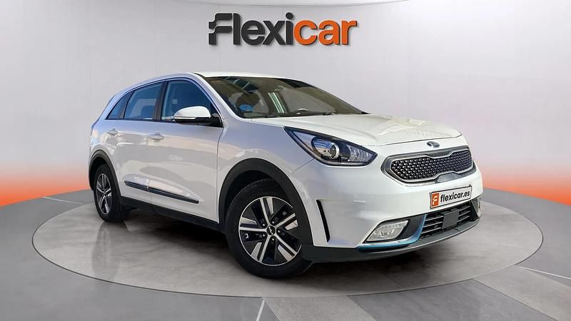 Usado Kia Niro 141 HP (103 kW) 2018 Branco SUV