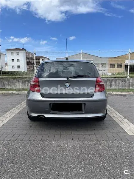 Używany BMW 118 Sport Line 143 KM (105 kW) 2009 Szary Hatchback