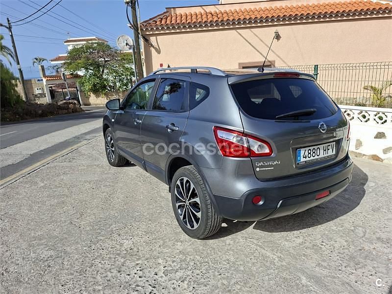 Usado Nissan Qashqai Premium Edition 140 CV (102 kW) 2011 Gris / plata SUV