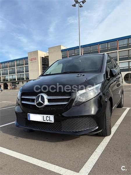 Negro Usado 2019 Mercedes V220 Exclusive Monovolumen | 45.000 € (Precio justo) - Imagen 1/4