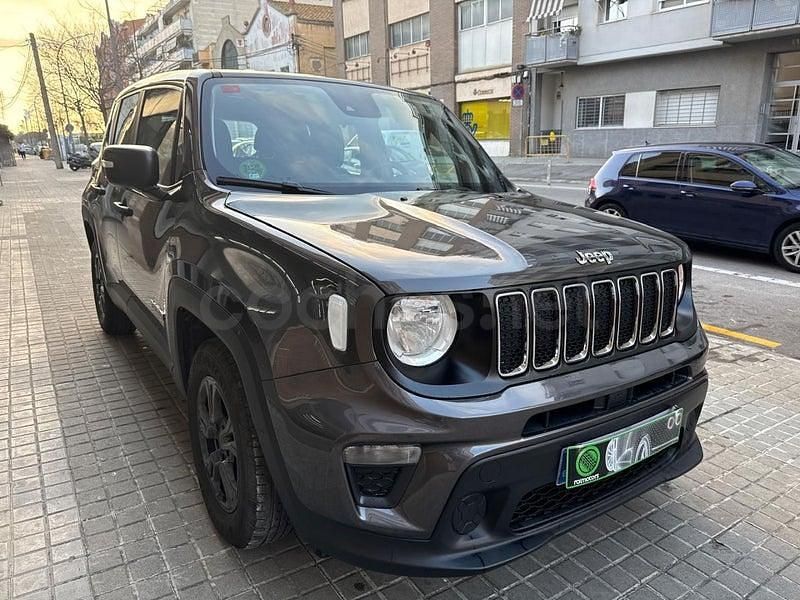 Usado Jeep Renegade 120 CV (88 kW) 2021 Gris / plata SUV