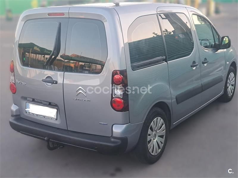 Usado Citroën Berlingo Live 100 CV (73 kW) 2015 Gris / plata Monovolumen