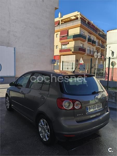 Usado VW Golf Plus Cross Sportline 115 CV (84 kW) 2005 Gris / plata Monovolumen