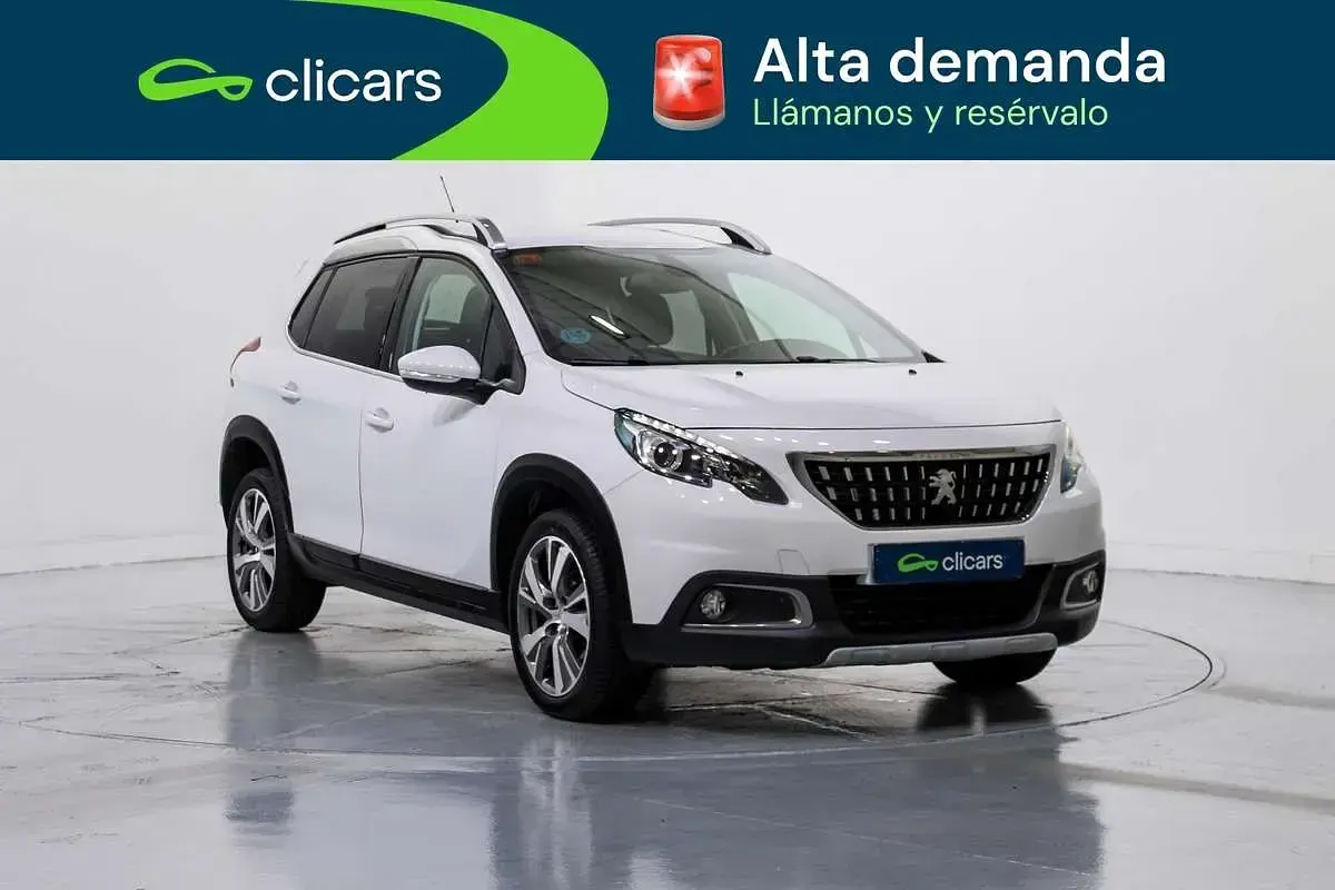 Usado Peugeot 2008 Signature Sky 99 CV (72 kW) 2019 Blanco SUV