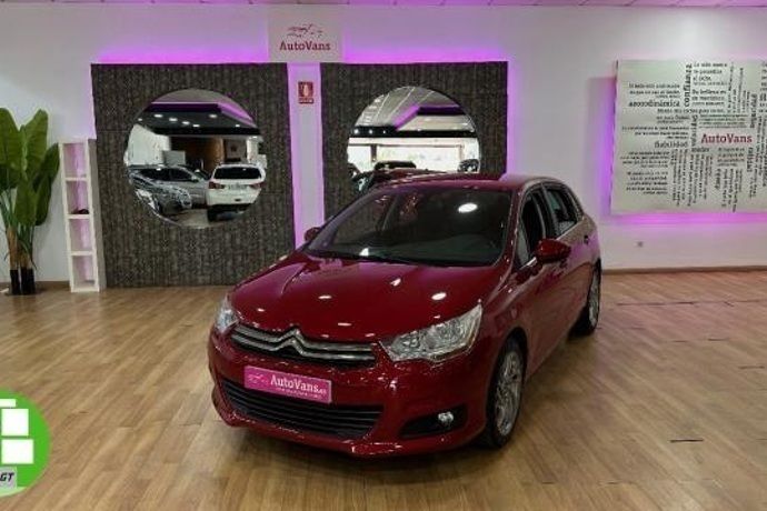 Rojo Usado 2014 Citroën C4 Seduction Utilitario | 9795 € (Precio justo) - Imagen 1/4