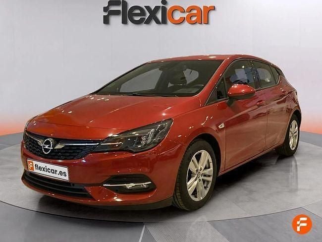 Usado Opel Astra Business Elegance 130 CV (95 kW) 2020 Rojo Berlina