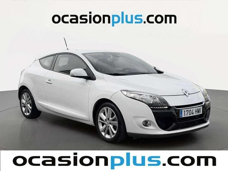 Usado Renault Mégane III Dynamique 110 CV (80 kW) 2012 Blanco Coupe