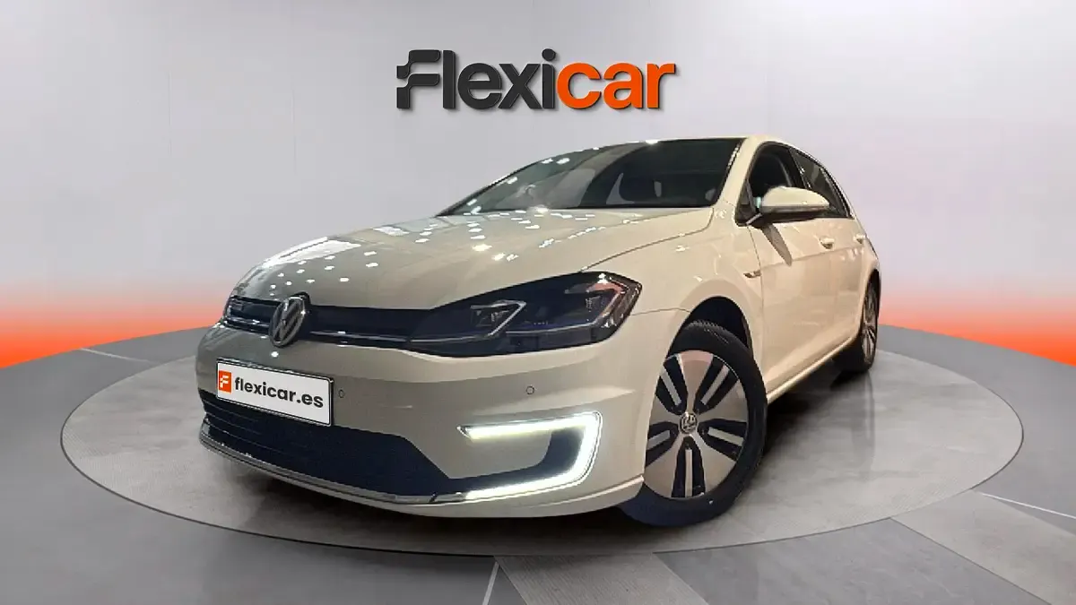 Usado VW Golf VII 100 kW (136 CV) 2018 Blanco Berlina