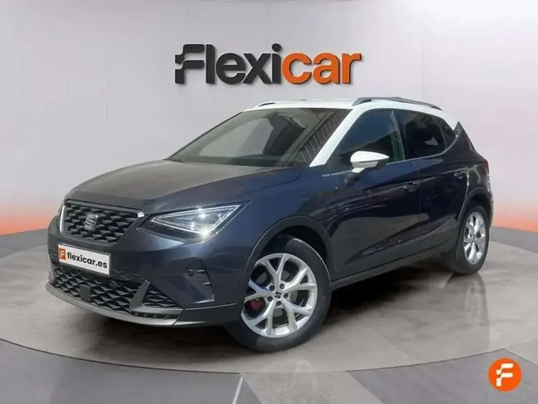 Usado Seat Arona FR 150 CV (110 kW) 2023 Blanco SUV