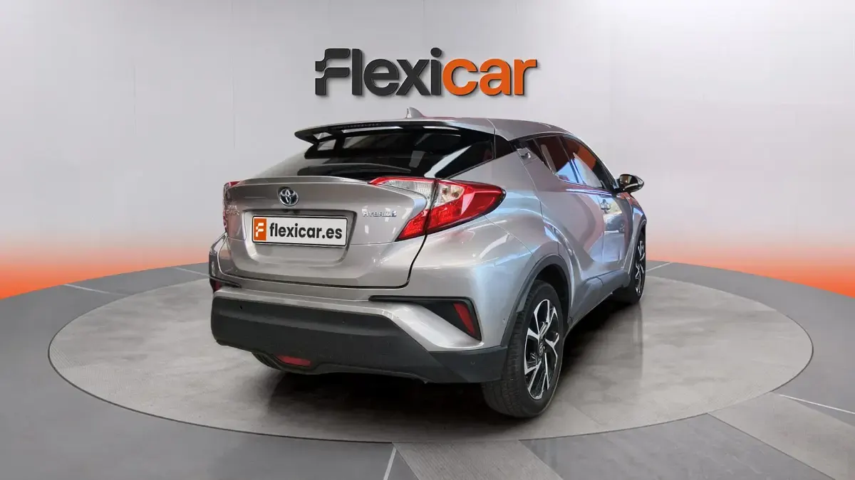Usado Toyota C-HR Advance 122 CV (89 kW) 2019 Gris SUV