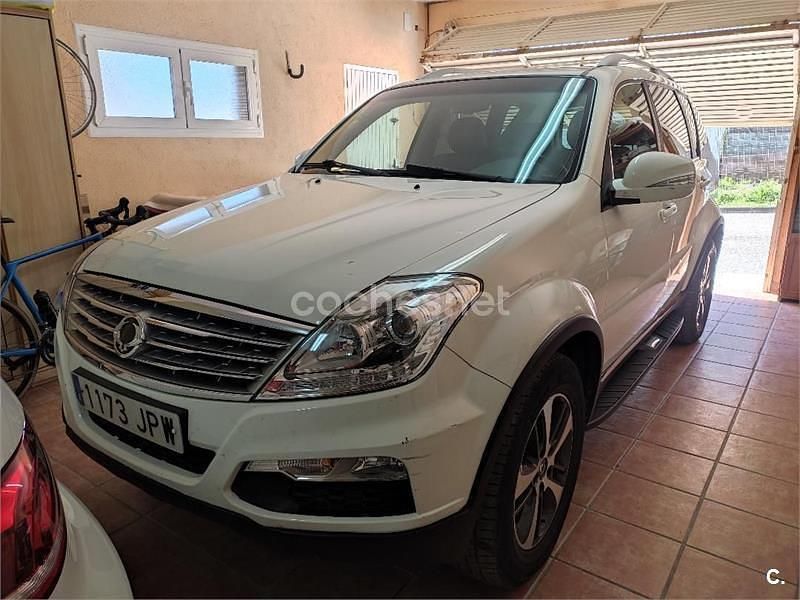 Usado Ssangyong (KGM) Rexton Limited 178 CV (130 kW) 2016 Blanco SUV