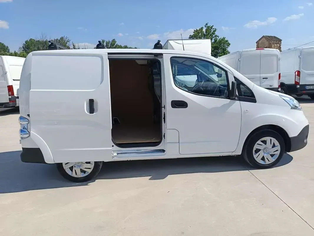 Usado Nissan e-NV200 80 kW (109 CV) 2021 Blanco Monovolumen
