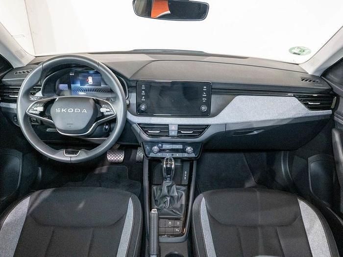 Usado Skoda Kamiq Selection 115 CV (84 kW) 2025 Blanco SUV