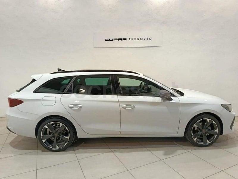 Usado Cupra Leon 150 CV (110 kW) 2024 Blanco Berlina