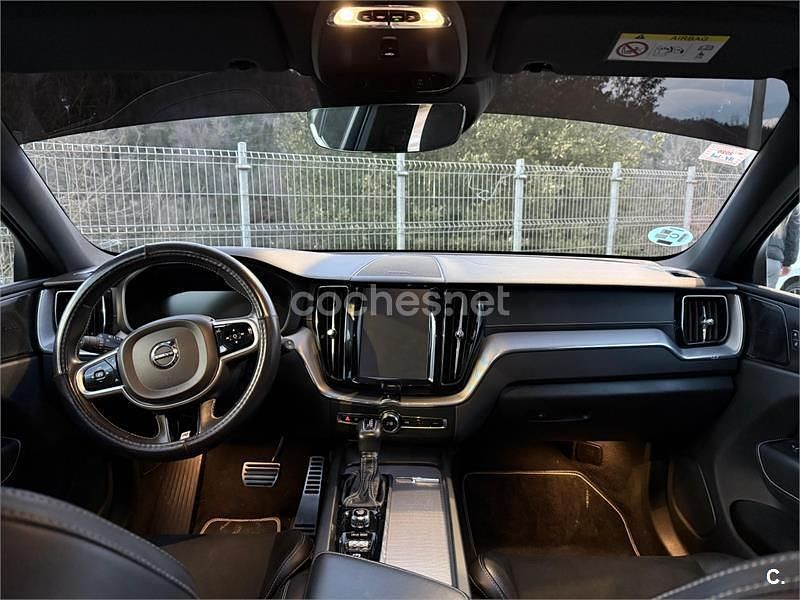 Usado Volvo XC60 R-Design 235 CV (172 kW) 2018 Azul SUV