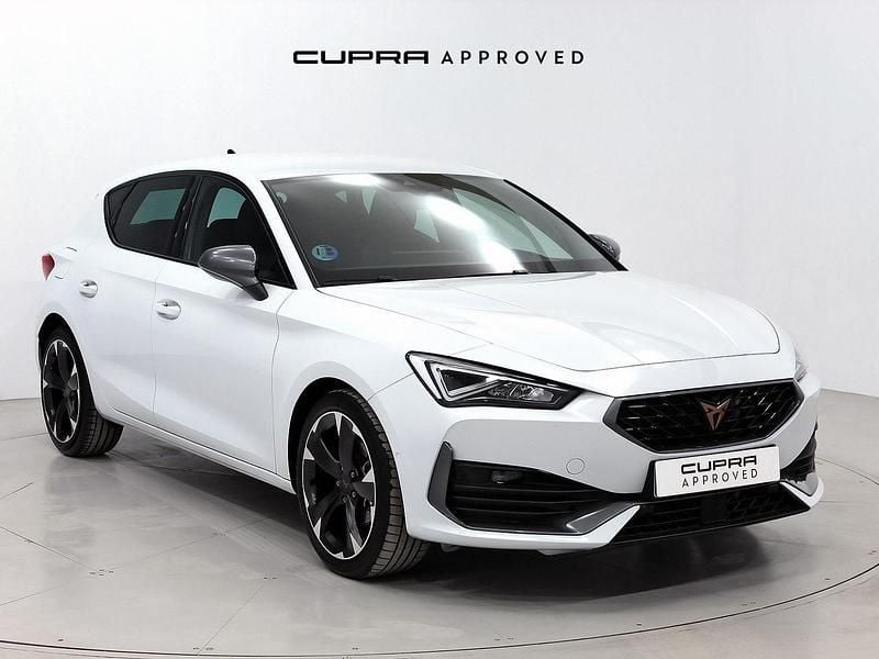 Blanco Usado 2024 Cupra Leon Berlina | 26.900 € (Precio justo) - Imagen 1/4