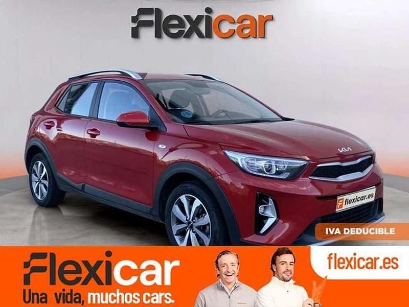 Rojo Usado 2023 Kia Stonic SUV | 12.790 € (Buen precio) - Imagen 1/4