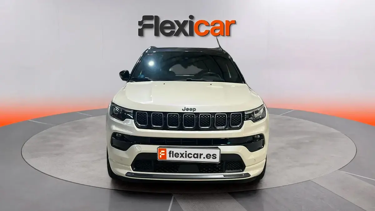 Usado Jeep Compass Trailhawk 241 CV (177 kW) 2026 Blanco SUV