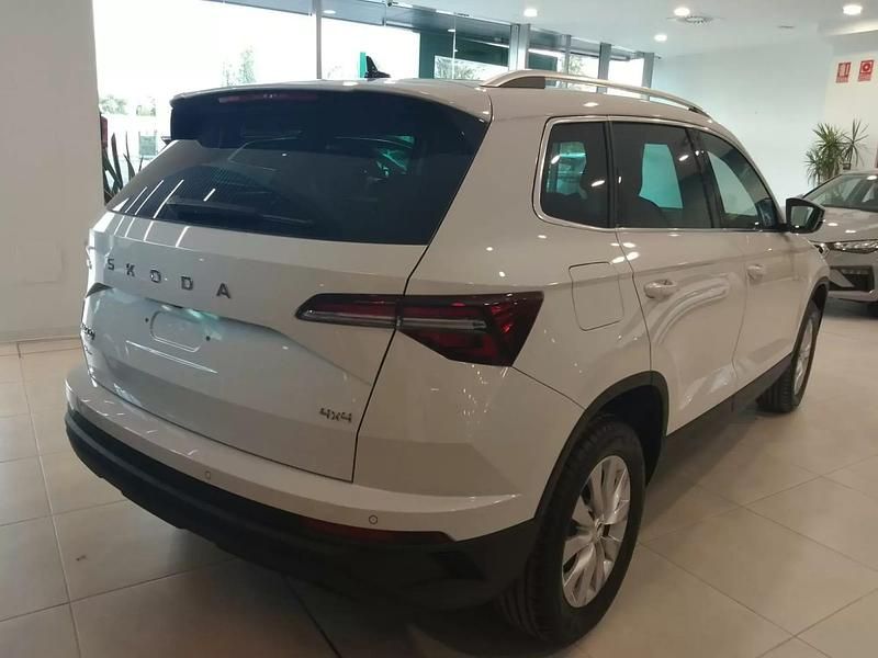 Nuevo Skoda Karoq Selection 150 CV (110 kW) 2025 SUV