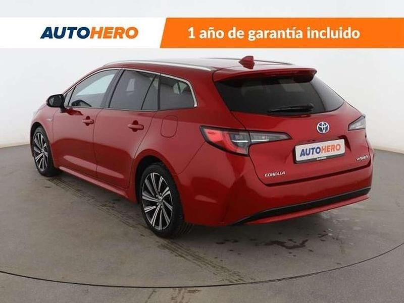 Usado Toyota Corolla Style 122 CV (89 kW) 2021 Rojo Familiar