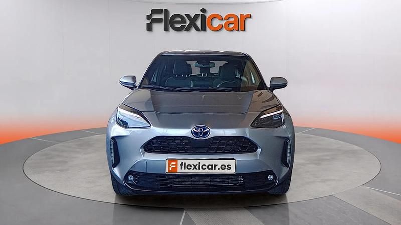 Usado Toyota Yaris Hybrid Active 116 CV (85 kW) 2024 Gris