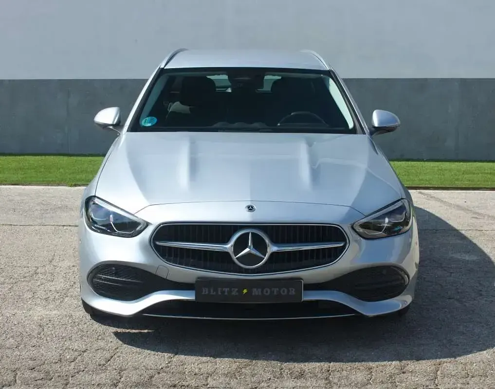 Usado Mercedes C200 204 CV (150 kW) 2023 Gris Familiar