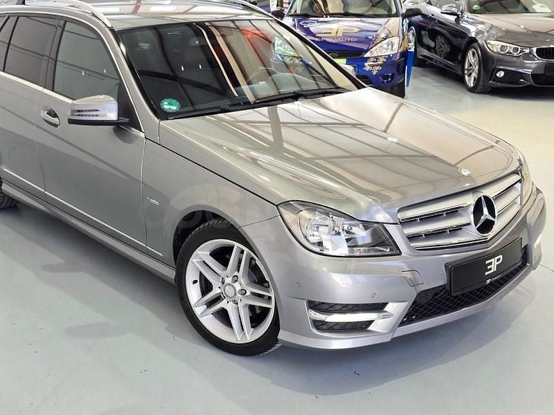 Usado Mercedes C250 Avantgarde 204 CV (150 kW) 2012 Gris / plata Familiar