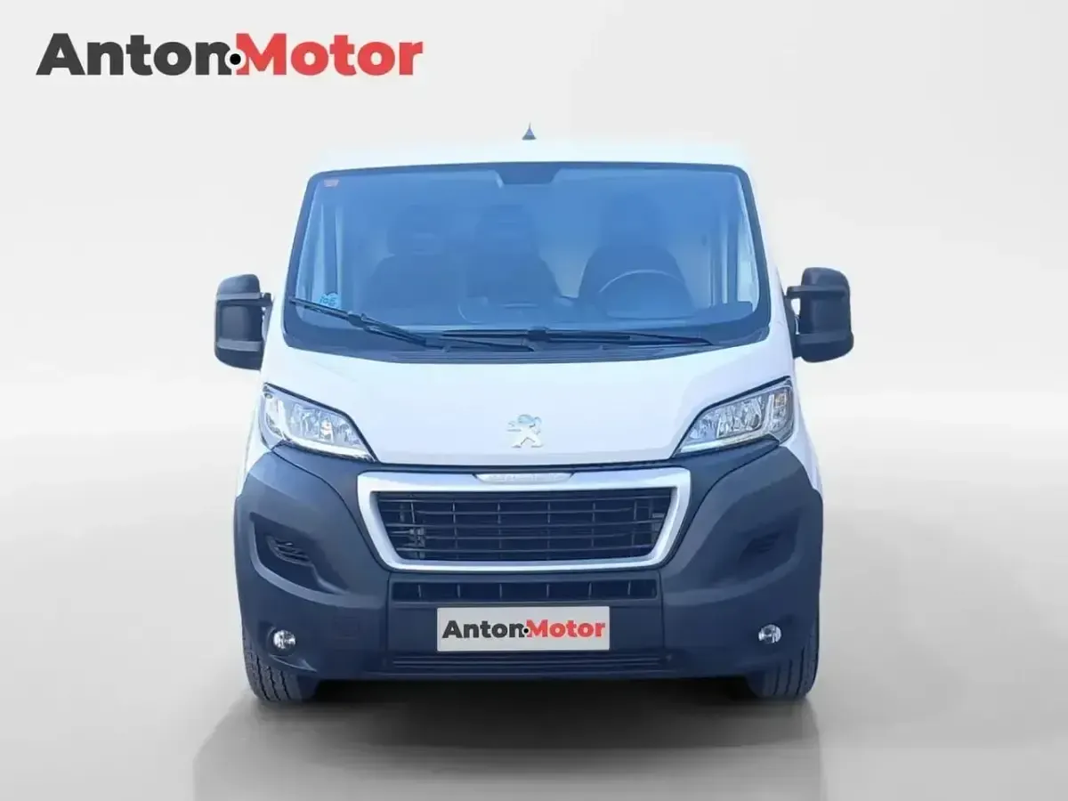Usado Peugeot Boxer 140 CV (102 kW) 2021 Blanco Van