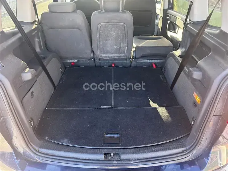 Usado VW Touran Advance 140 CV (102 kW) 2014 Azul Monovolumen