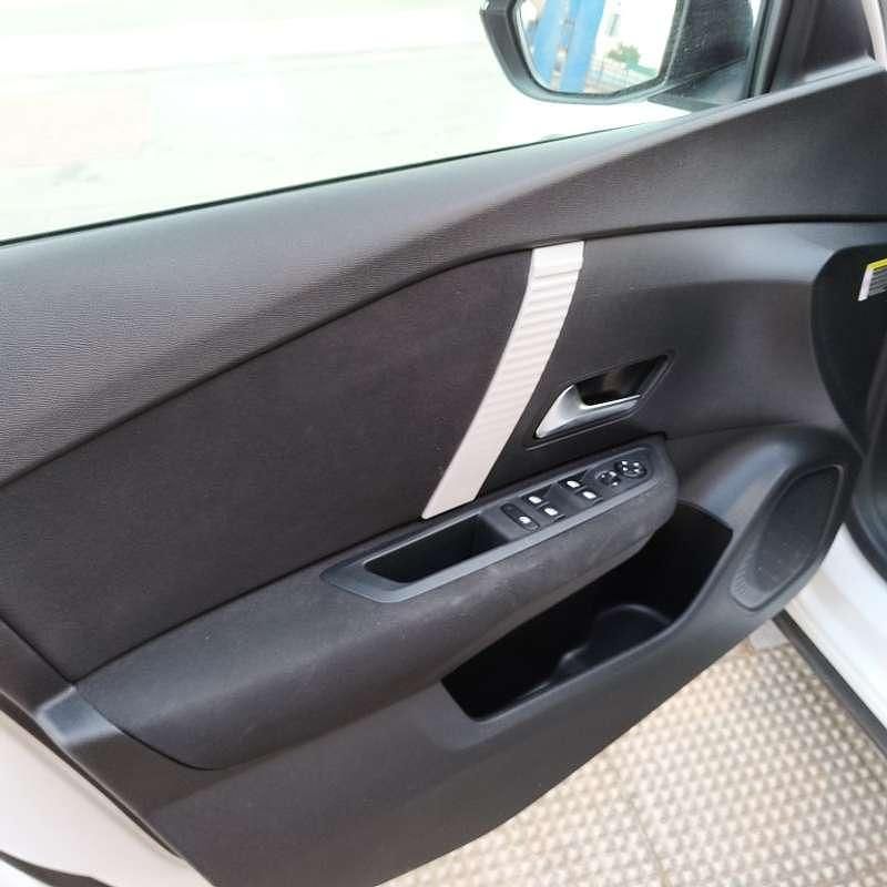 Usado Citroën C4 Feel 110 CV (80 kW) 2022 Blanco Utilitario