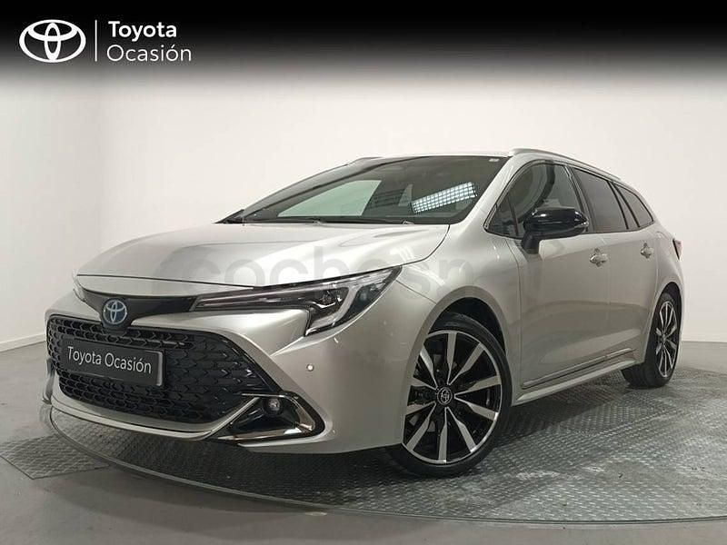 Usado Toyota Corolla Sport 196 CV (144 kW) 2025 Gris / plata Familiar