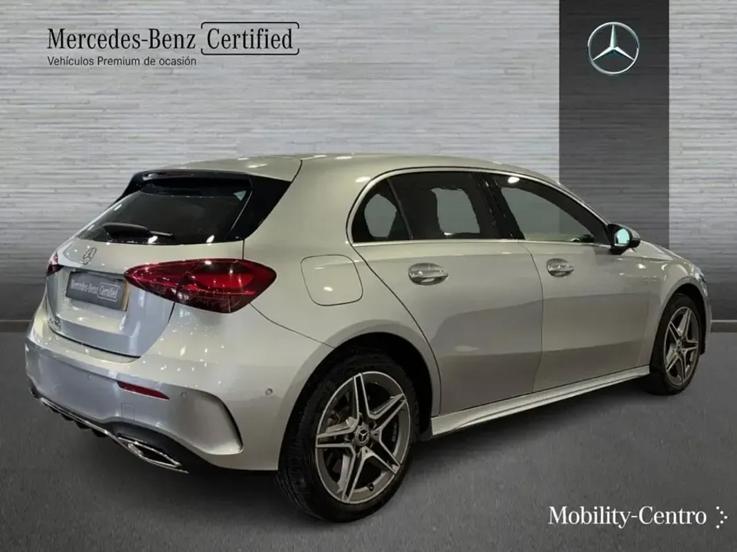 Usado Mercedes A250 163 CV (119 kW) 2025 Plata hightech